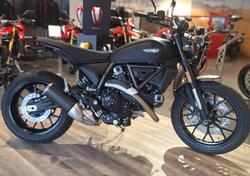 Ducati Scrambler 800 Icon Dark (2025) nuova