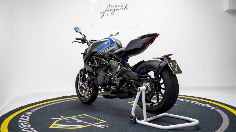 MV Agusta Brutale 800 RR (2017 - 20) (2)