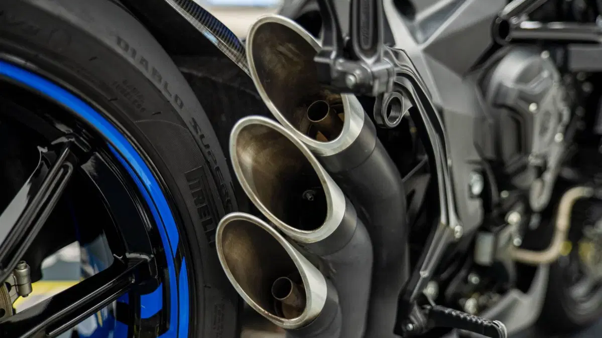 MV Agusta Brutale 800 RR (2017 - 20) (15)