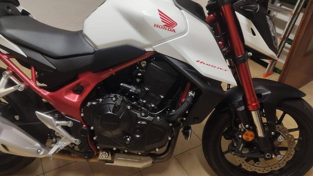 Honda CB 750 Hornet (2023 - 24) (3)