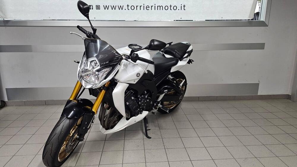 Yamaha FZ8 (2010 - 12) (2)
