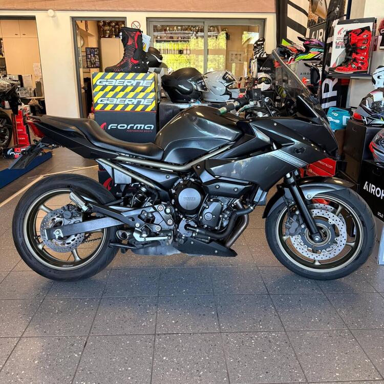 Yamaha XJ6 Diversion (2009 - 15) (4)