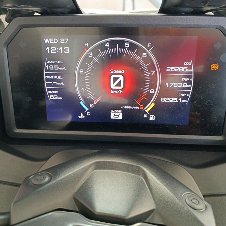 Yamaha T-Max 560 (2022 - 24) (5)