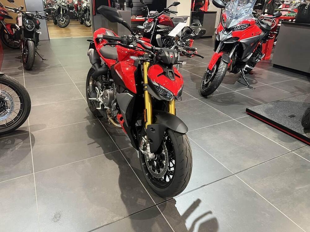 Ducati Streetfighter V2 (2025) (2)