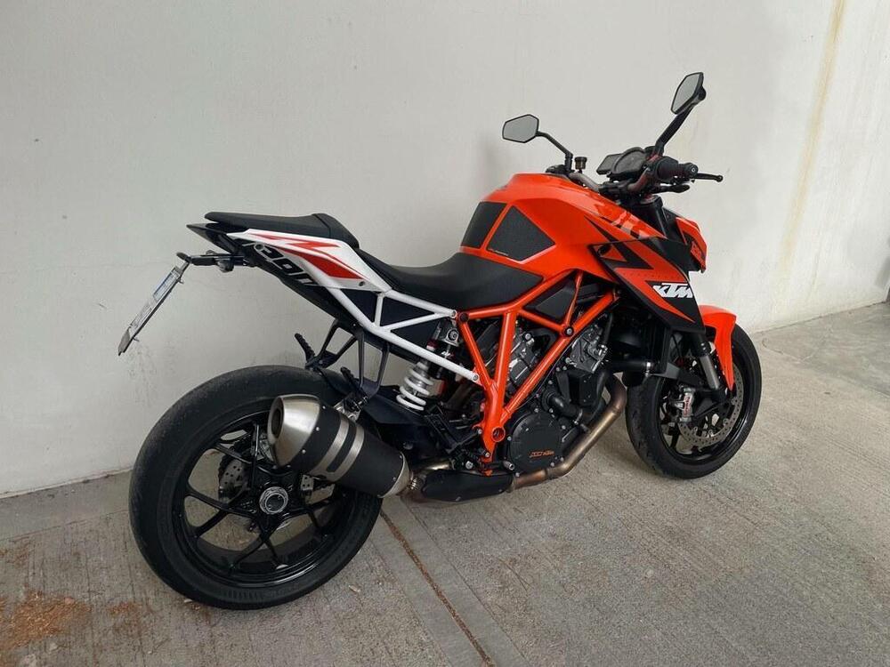 KTM 1290 Super Duke R ABS (2014 - 16) (4)