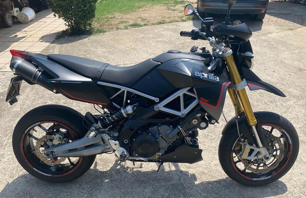 Aprilia Dorsoduro 750 ABS (2009 - 17) (4)