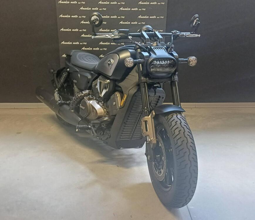 QJ Motor SRV 600 V (2025) (2)