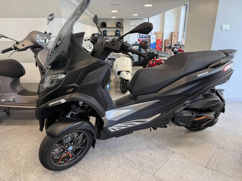 Piaggio MP3 530 Hpe Exclusive (2025)