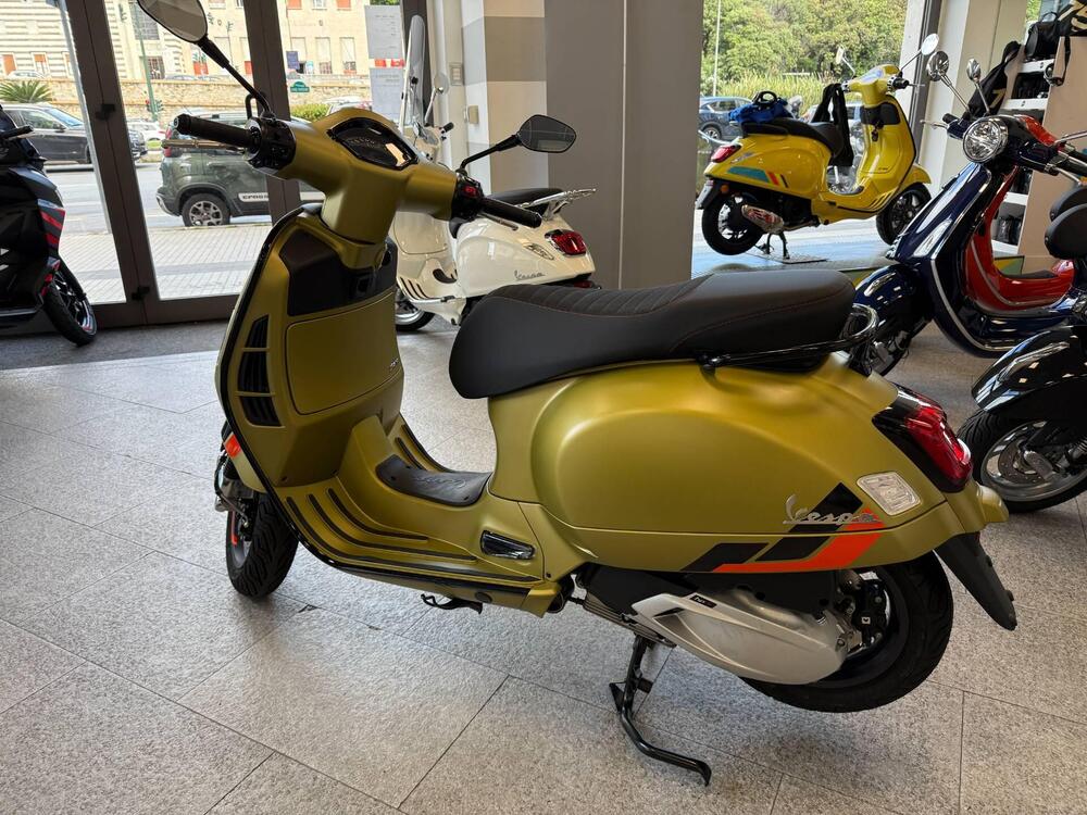 Vespa GTS 310 Supersport (2025) (3)