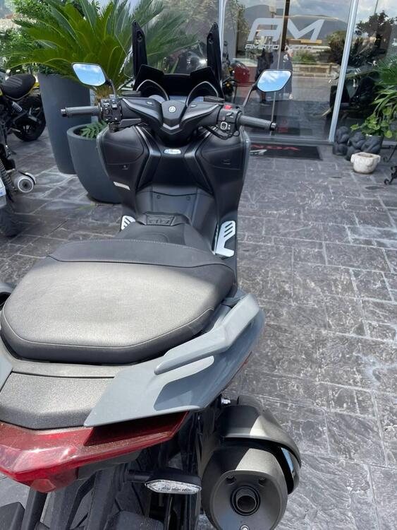 Yamaha T-Max 560 (2020 - 21) (2)