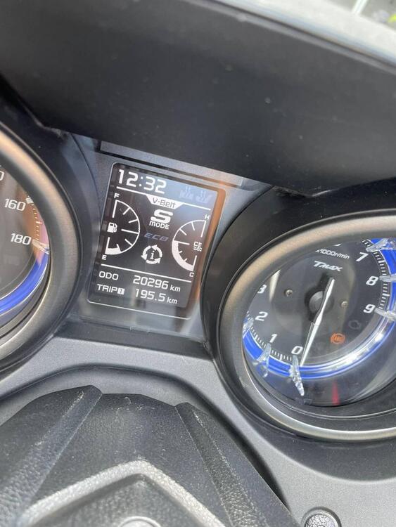 Yamaha T-Max 560 (2020 - 21) (3)