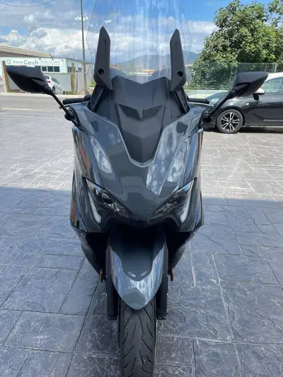 Yamaha T-Max 560 (2020 - 21) usata