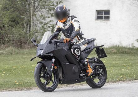 KTM RC 490: Spuntano foto spia di una nuova sportiva di media cilindrata