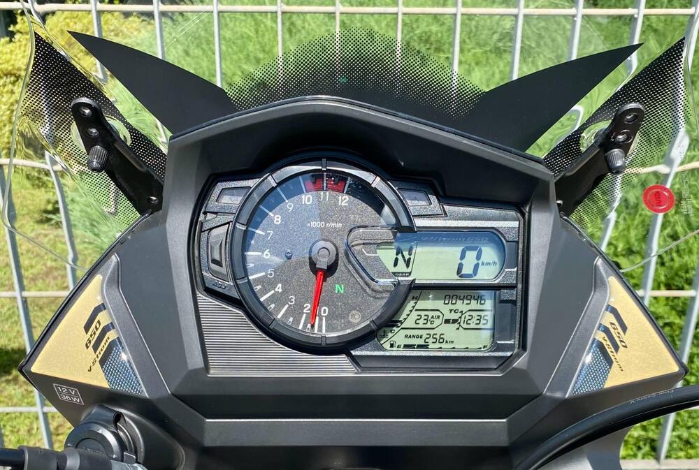 Suzuki V-Strom 650XT (2021 - 25) (3)