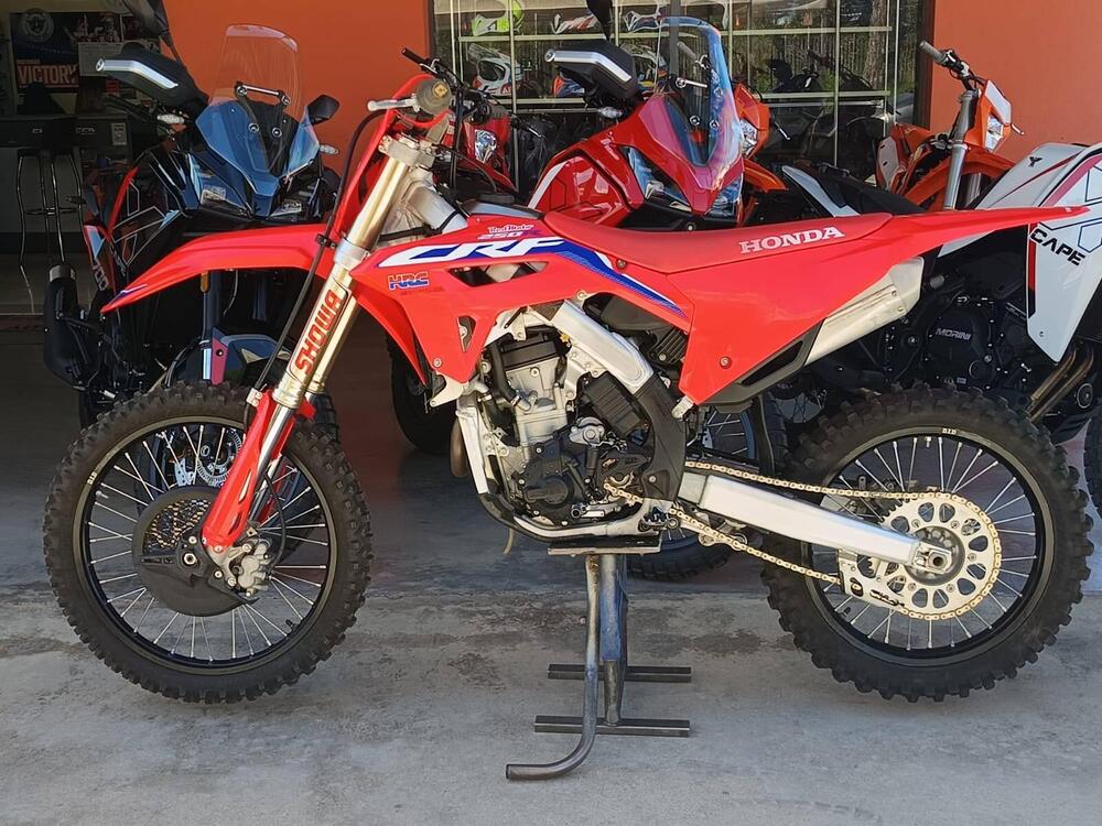 Honda CRF 250 R (2022) (2)
