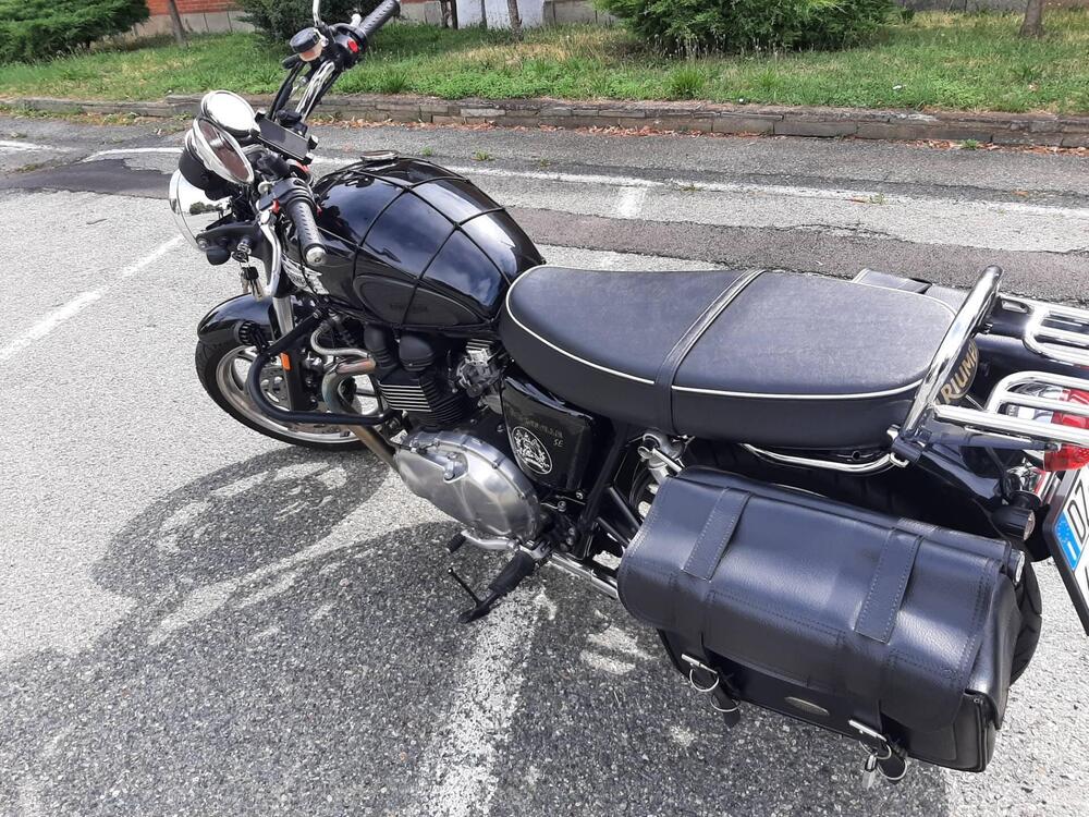 Triumph Bonneville SE (2009 - 13) (3)