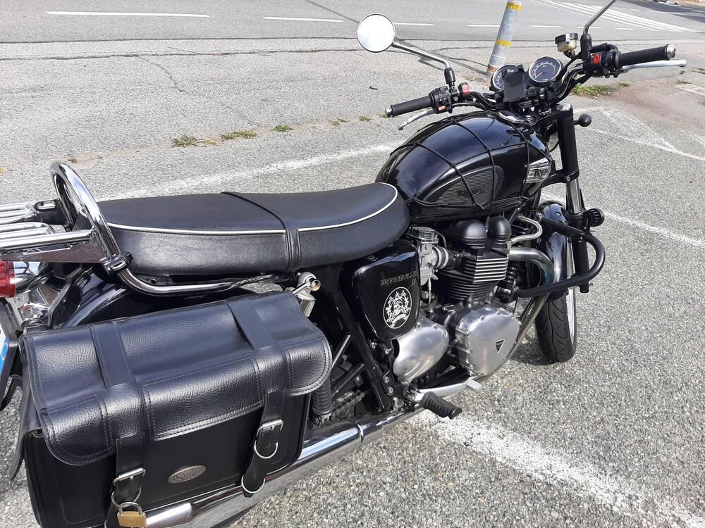 Triumph Bonneville SE (2009 - 13) (4)