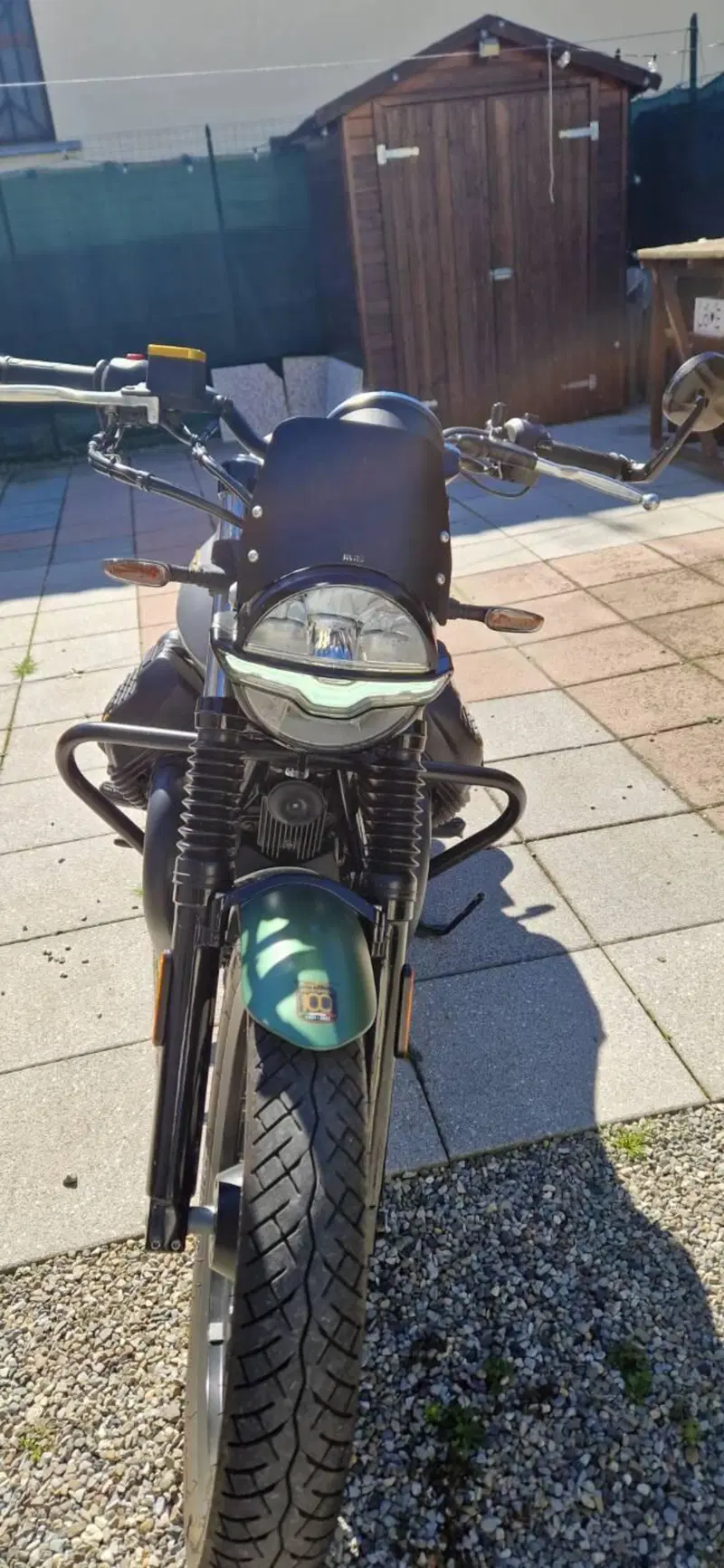 Moto Guzzi V7 Stone Centenario (2021 - 22) (4)