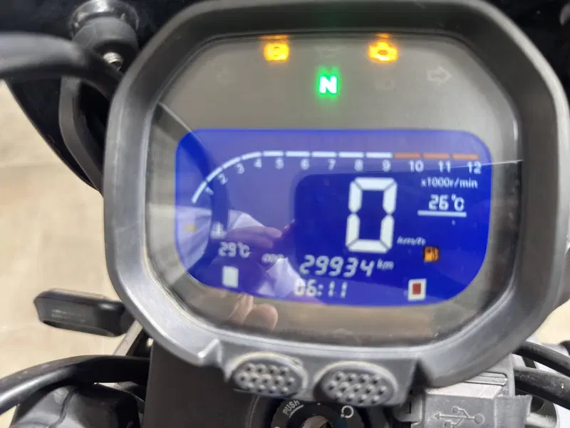 Voge Trofeo 300ACX Scrambler (2021 - 26) (5)