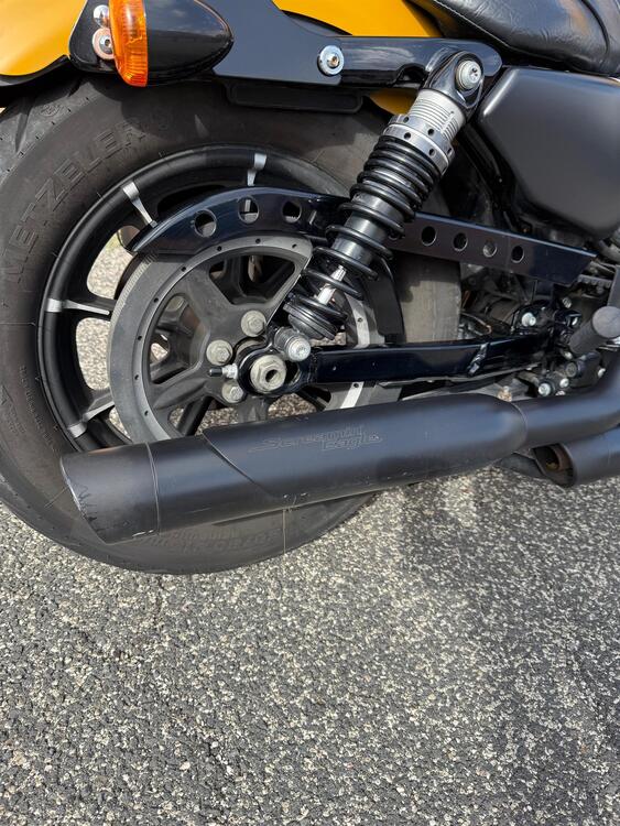 Harley-Davidson 883 Iron (2017 - 20) - XL 883N (5)