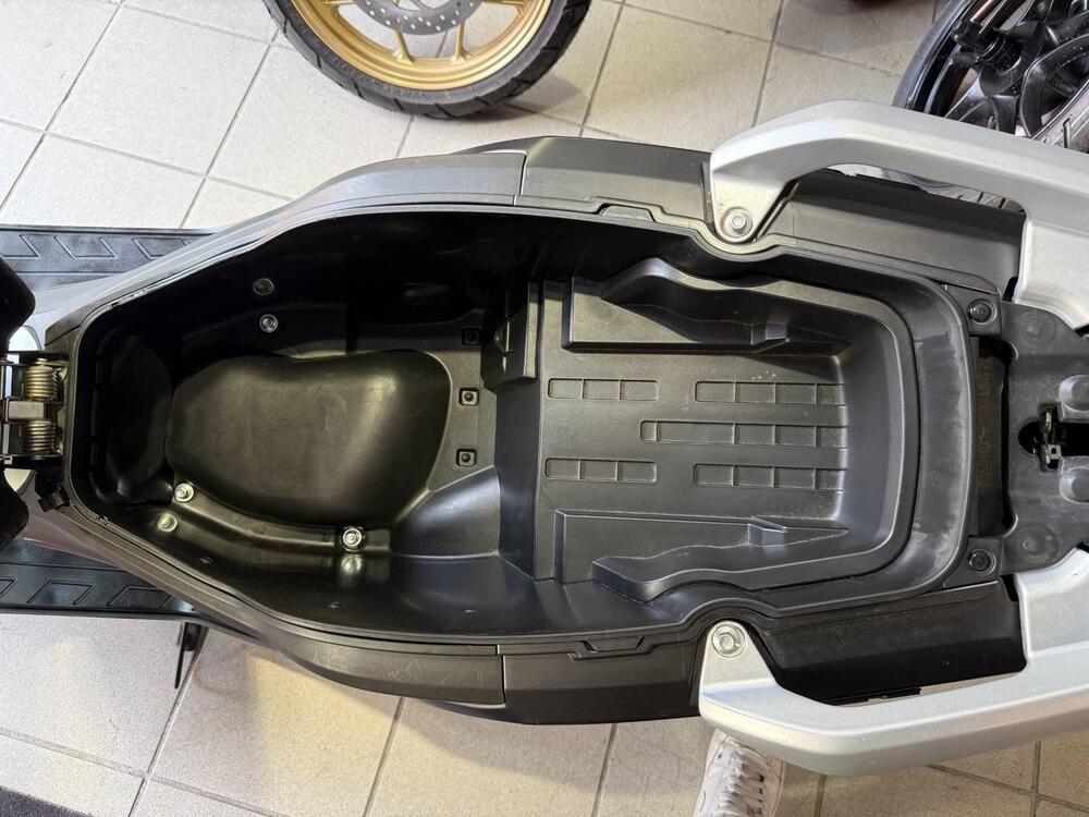 Voge Sfida SR1 ADV (2023 - 25) (5)