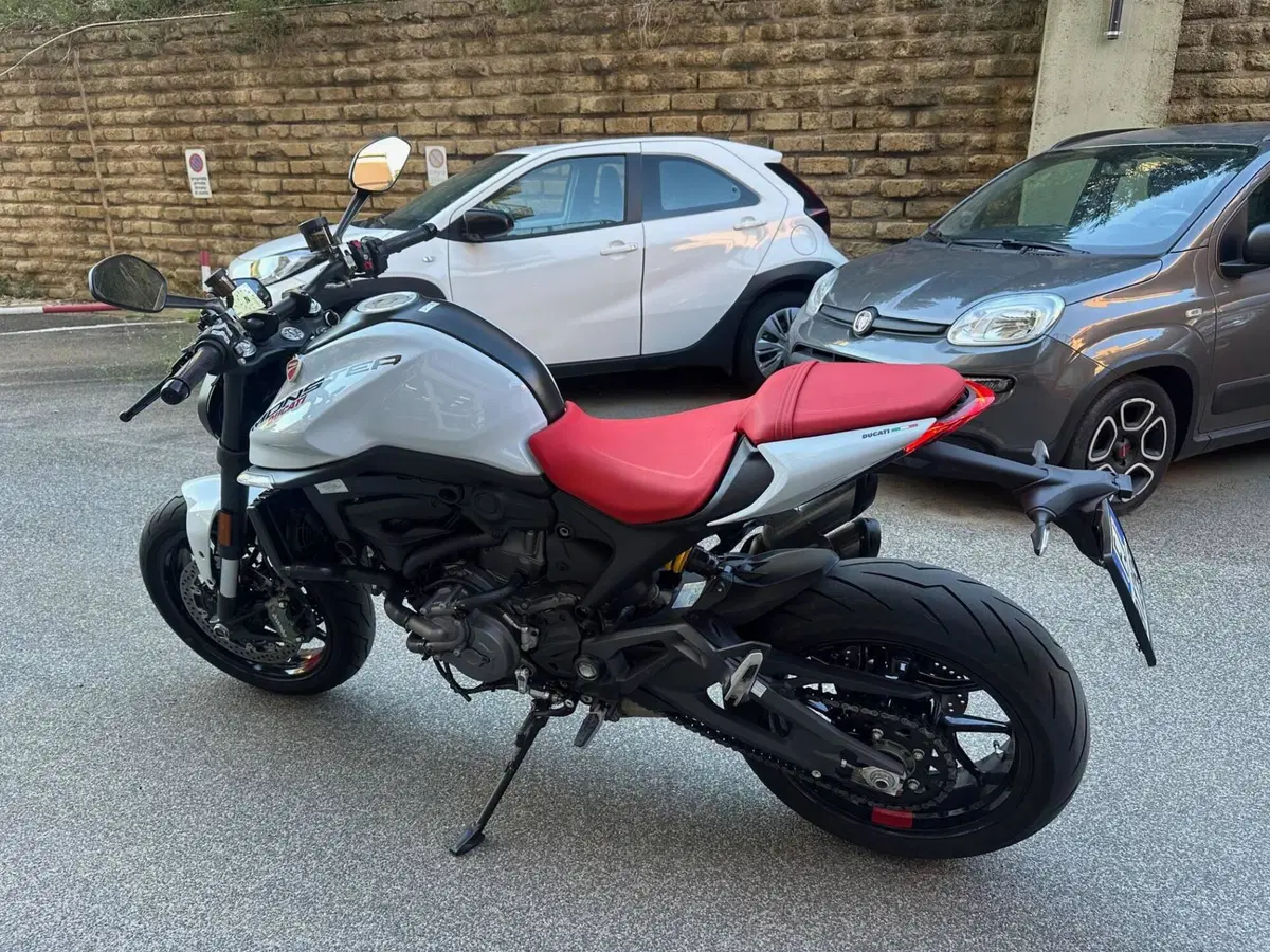 Ducati Monster 937 + (2021 - 25) (4)