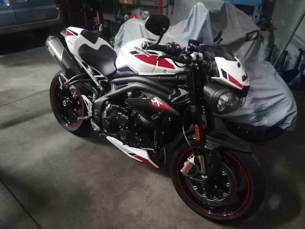 Triumph Speed Triple 1050 RS (2018 - 20) (5)