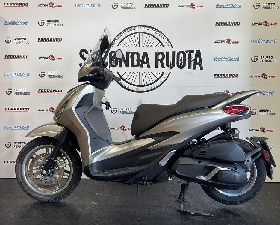 Piaggio Beverly 400 ABS-ASR (2021 - 24) (2)