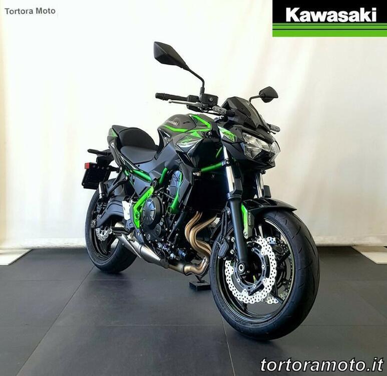 Kawasaki Z 650 Urban (2021 - 24) (4)
