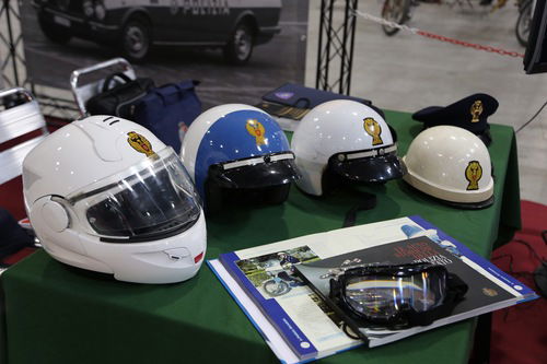 L'evoluzione del principale dispositivo di sicurezza in uso alla PS: il casco