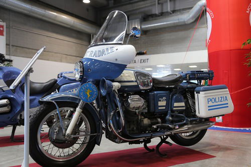 La Moto Guzzi V7, in servizio dai primi anni 70 e rimasta in dotazione alla PS per oltre un decennio