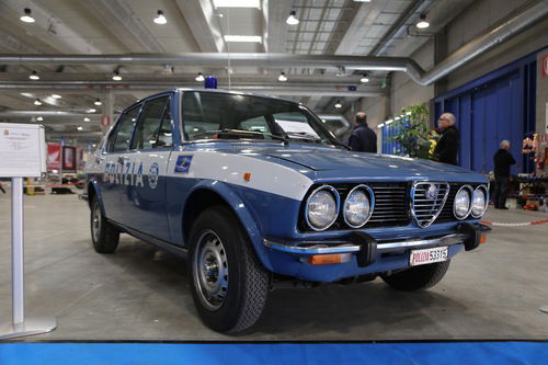 L'Alfetta, in dotazione alla Polizia Stradale nelle versioni 1.8 e 2.0 dal 1972 alla fine degli anni 80