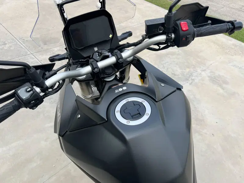 Suzuki V-Strom 800SE (2025 - 26) (4)