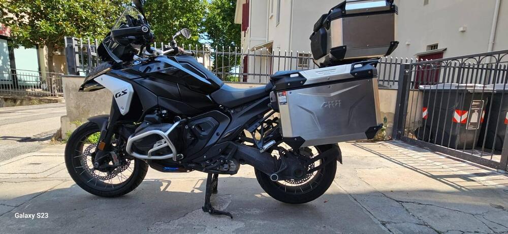 Bmw R 1300 GS Triple Black (2023 - 25) (2)