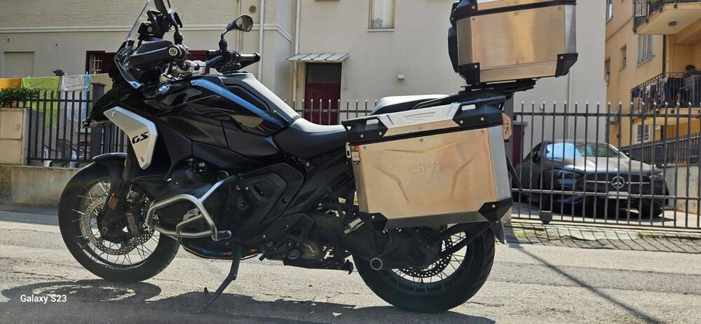 Bmw R 1300 GS Triple Black (2023 - 25) (3)
