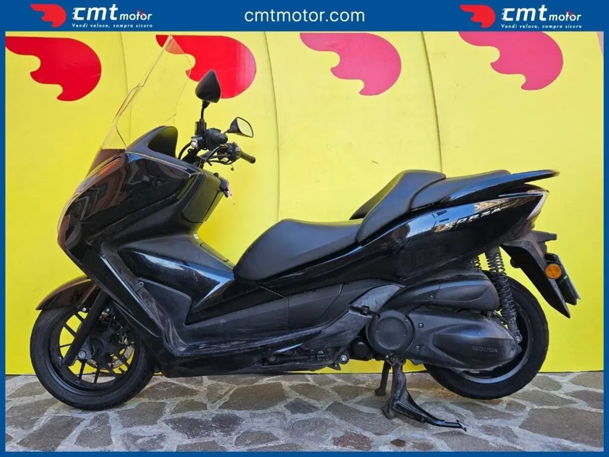 Honda Forza 300 ABS (2013 - 17) (3)