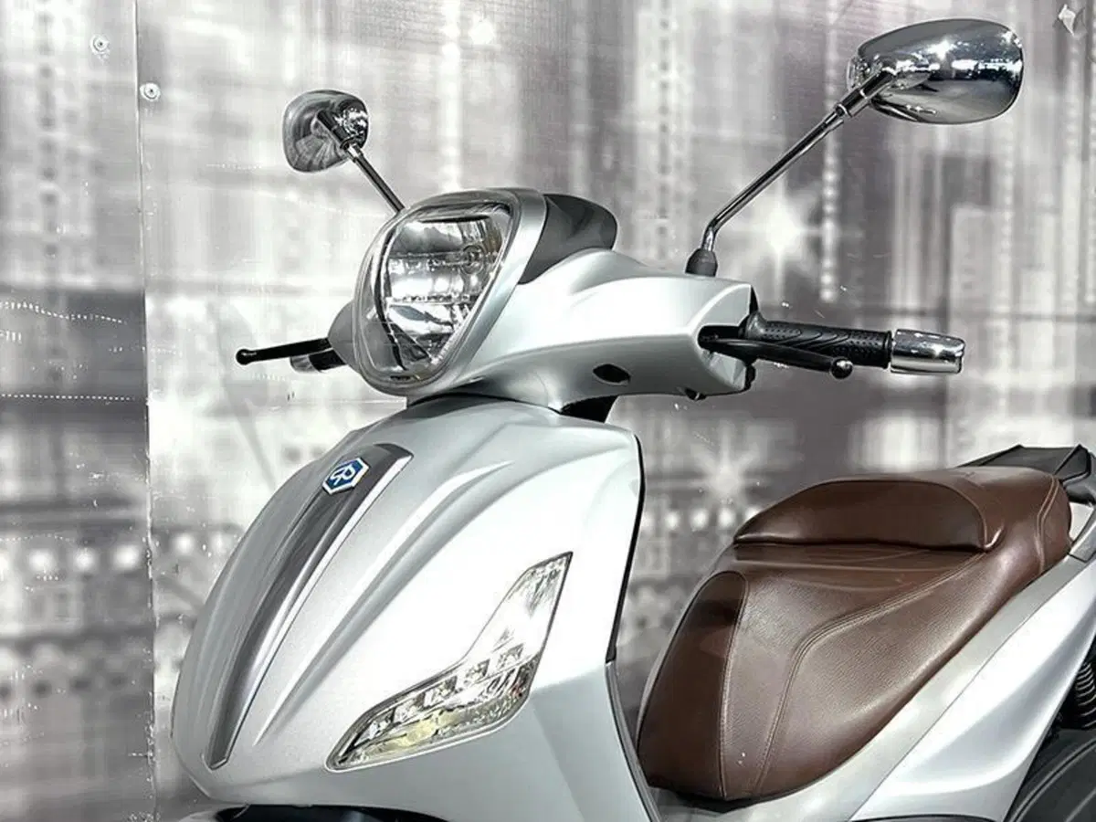 Piaggio Beverly 350 SportTouring ie (2011 - 15) (5)