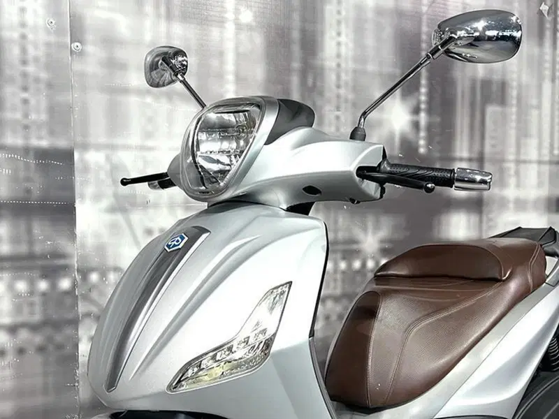 Piaggio Beverly 350 SportTouring ie (2011 - 15) (5)