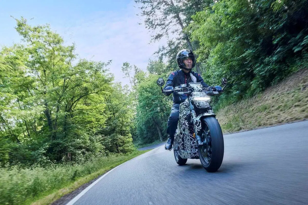 Ecco le prime immagini della Honda EV FUN Concept on the road!