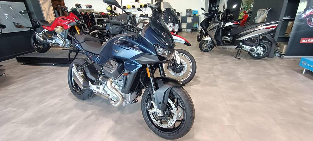 Moto Guzzi V100 Mandello (2025) (2)