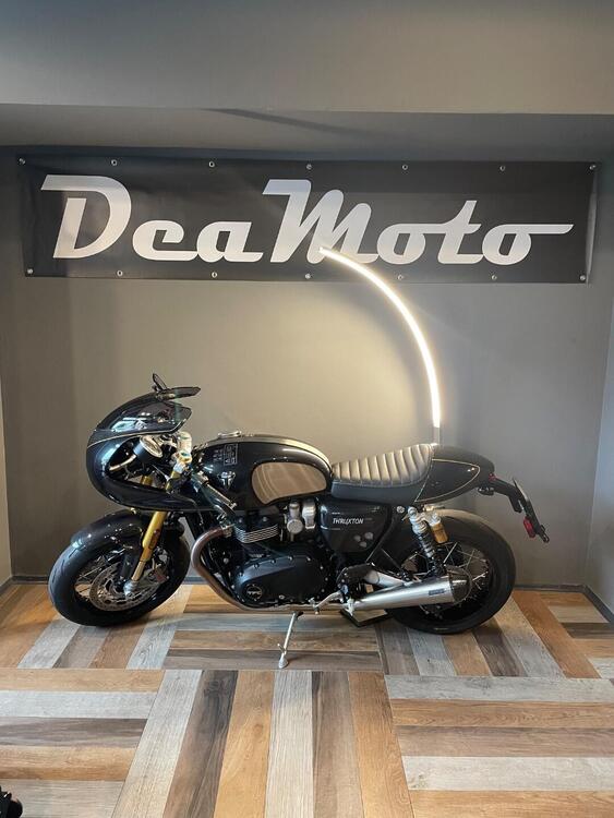 Triumph Thruxton 1200 TFC (2020) (2)