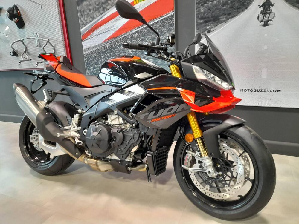 Aprilia Tuono V4 Factory (2025) (2)