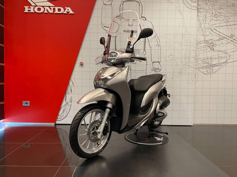 Honda SH 125 Mode (2024 - 25) (4)