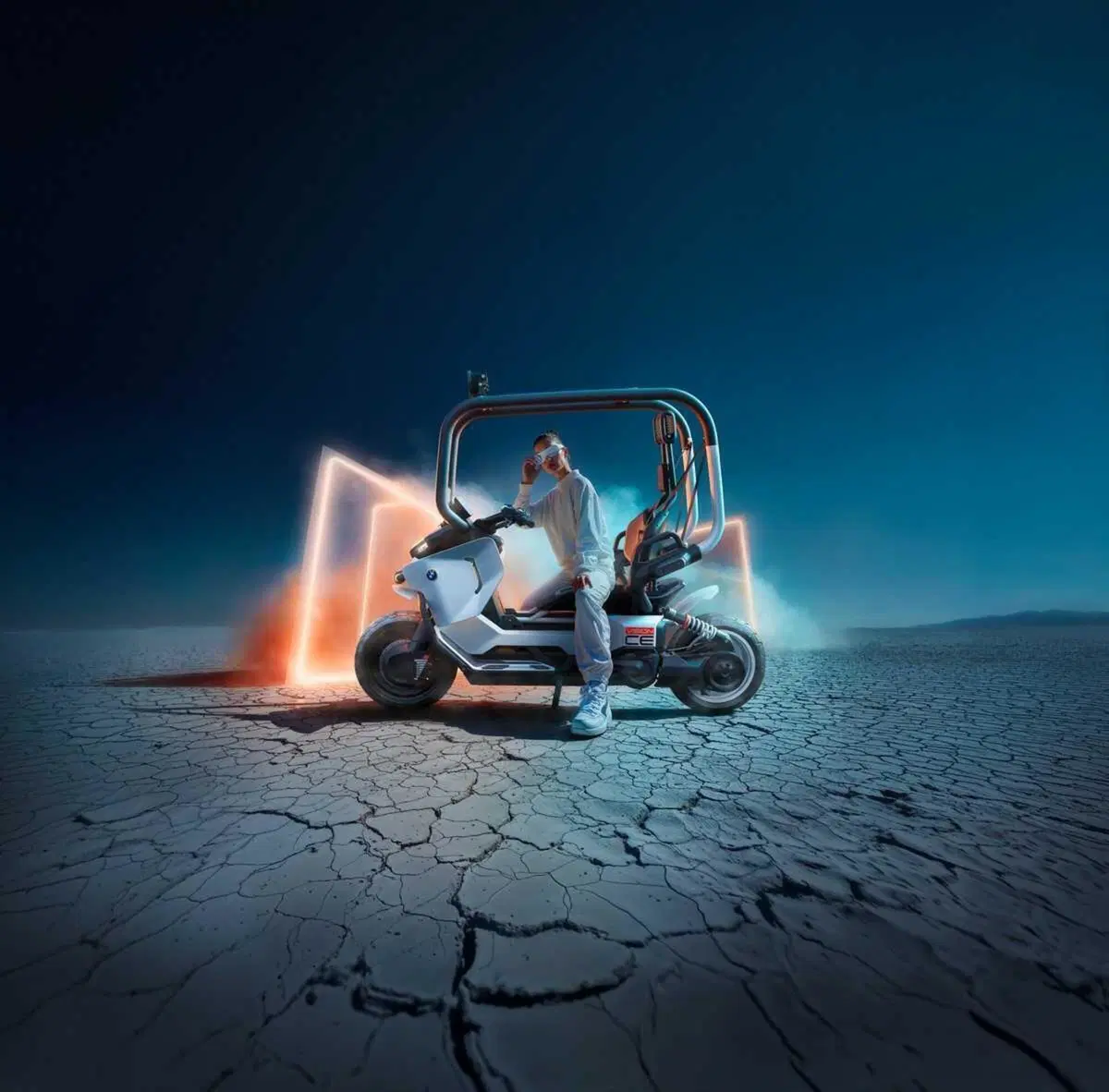 BMW Motorrad Vision CE: uno sguardo al futuro della mobilità urbana su due ruote (9)