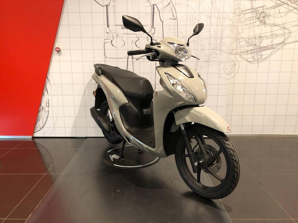 Honda Vision 110 (2025) (2)