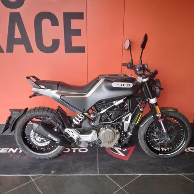 Husqvarna Svartpilen 401 (2021 - 23) usata