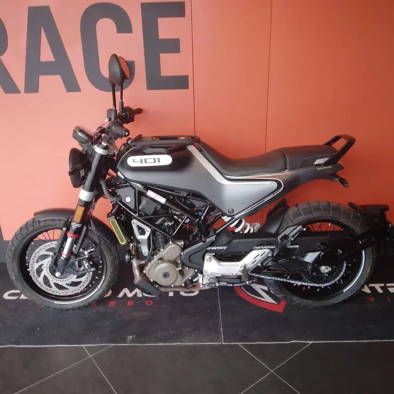 Husqvarna Svartpilen 401 (2021 - 23) (10)