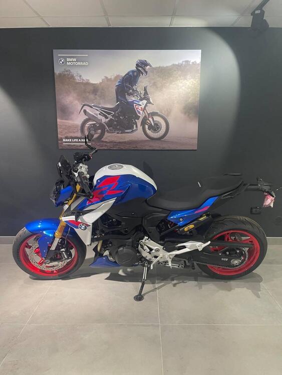 Bmw F 900 R (2025) (2)