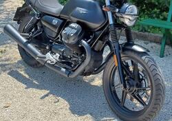 Moto Guzzi V7 Stone (2021 - 24) usata