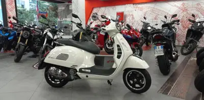 Vespa GTS 300 Super Hpe (2018 - 19) usata